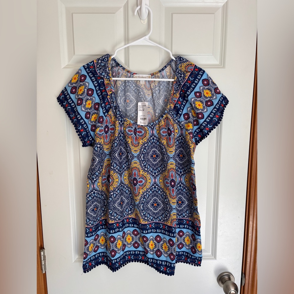 Suzanne Betro flutter sleeve scoop neck tunic